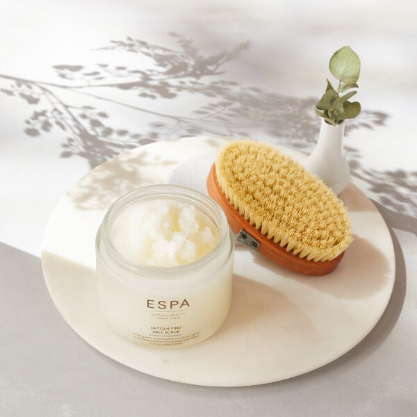 ESPA ESPA Detoxifying Salt Scrub 700g Prezzo Ridotto