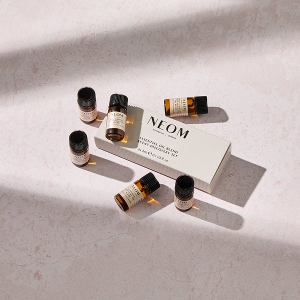 NEOM NEOM Essential Oil Blend Scent Discovery Set In Vendita