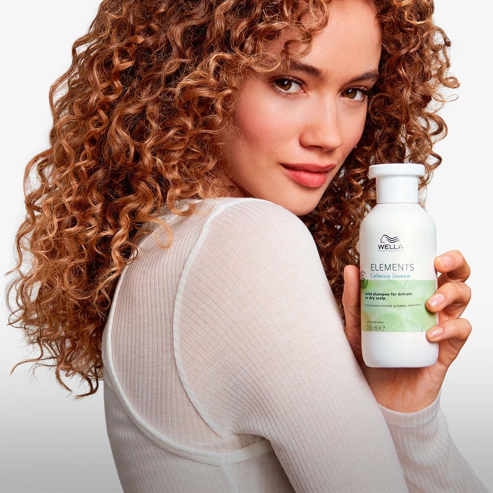Wella Professionals ELEMENTI Shampoo lenitivo naturale per cuoio capelluto secco o delicato Acquista Ora