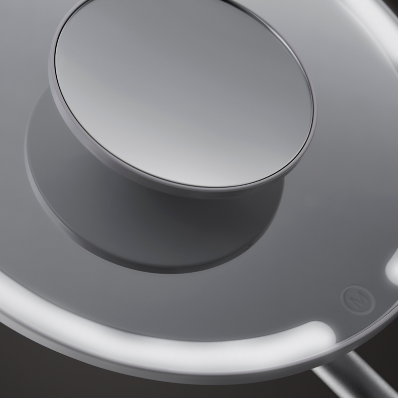 CurrentBody Skin Specchio illuminato a luce LED Offerte speciali